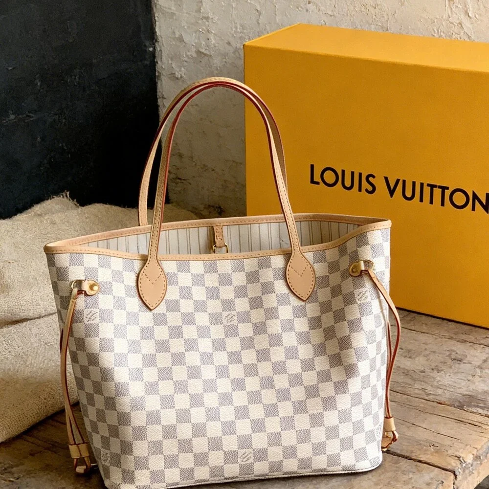 Louis Vuitton Neverfull Beige Lining Bag